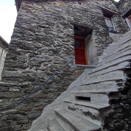 La Casa Del Busso Bed and Breakfast Boccioleto Exteriör bild